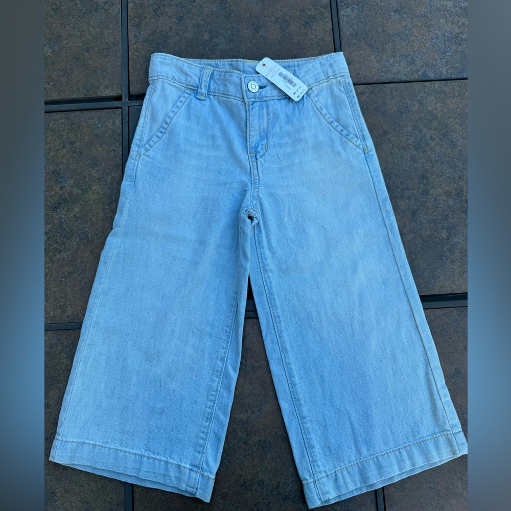 Girl’s Gymboree Wide Bottom Jeans - size 4